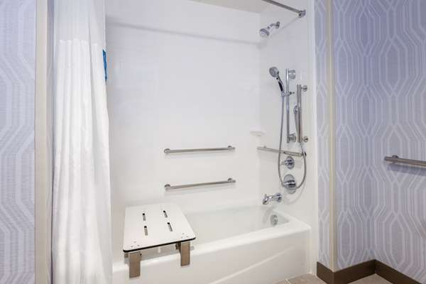  - Hampton Inn & Suites Bloomfield Hills