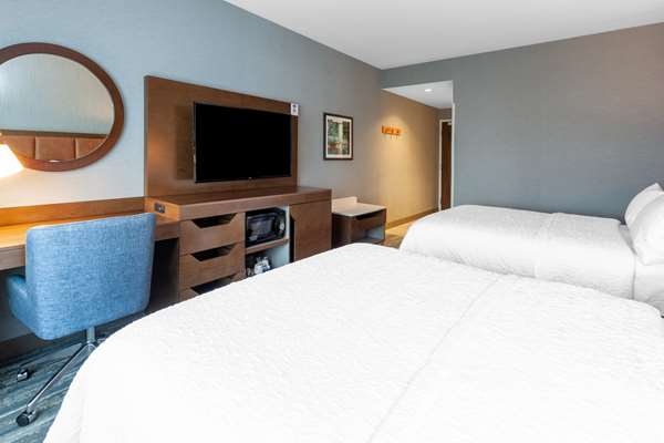  - Hampton Inn & Suites Bloomfield Hills