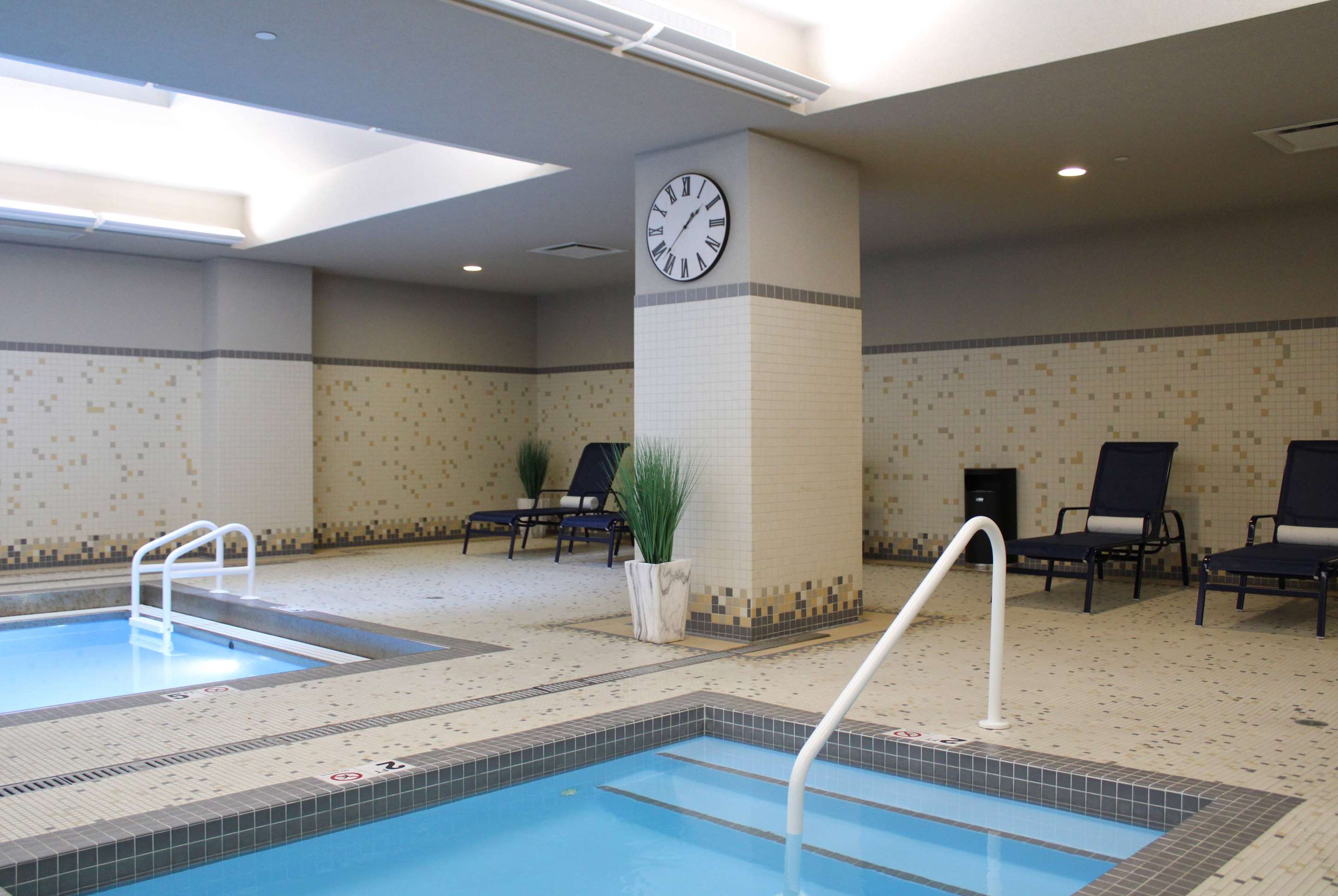 Pool | Broadway Plaza, Trademark Collection by Wyndham