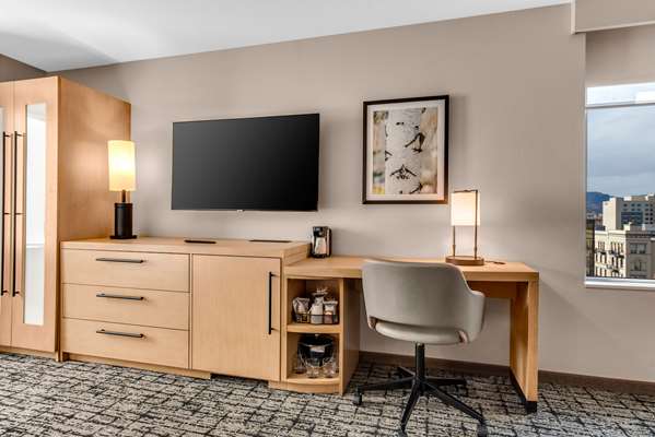  - Hyatt Place Hotel Downtown Colorado Springs - I-25, Exit 142