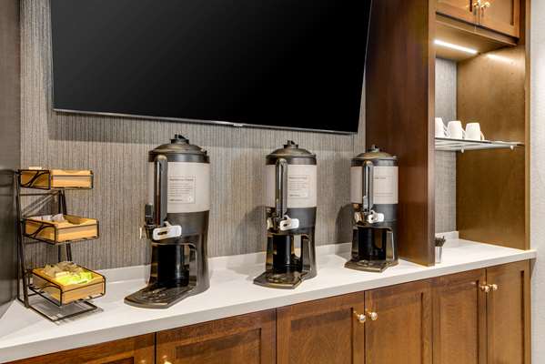  - Hyatt Place Hotel Downtown Colorado Springs - I-25, Exit 142