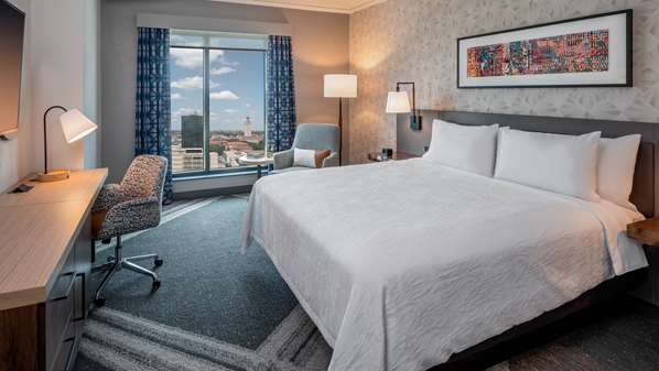  - Hilton Garden Inn University Capitol District Austin - I-35, Exit 235A