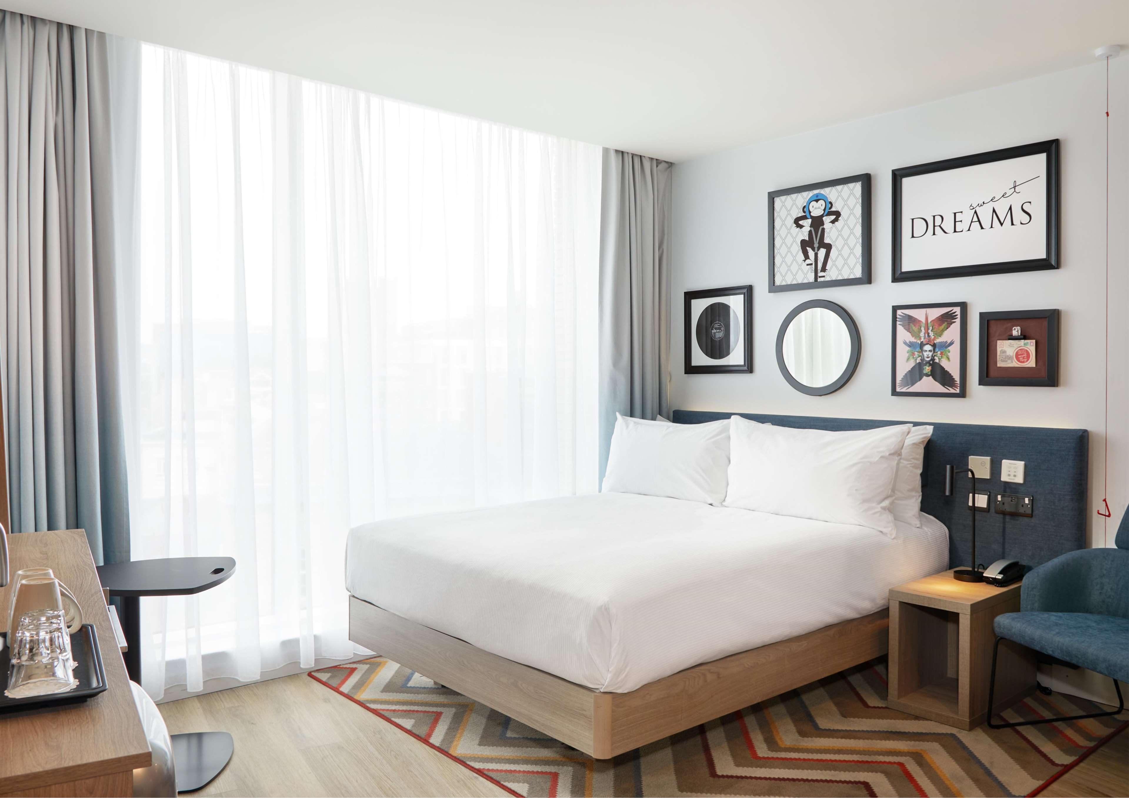 Hampton by Hilton Dublin City Centre Room Type - QUEEN ACCESSIBLE ROOM
