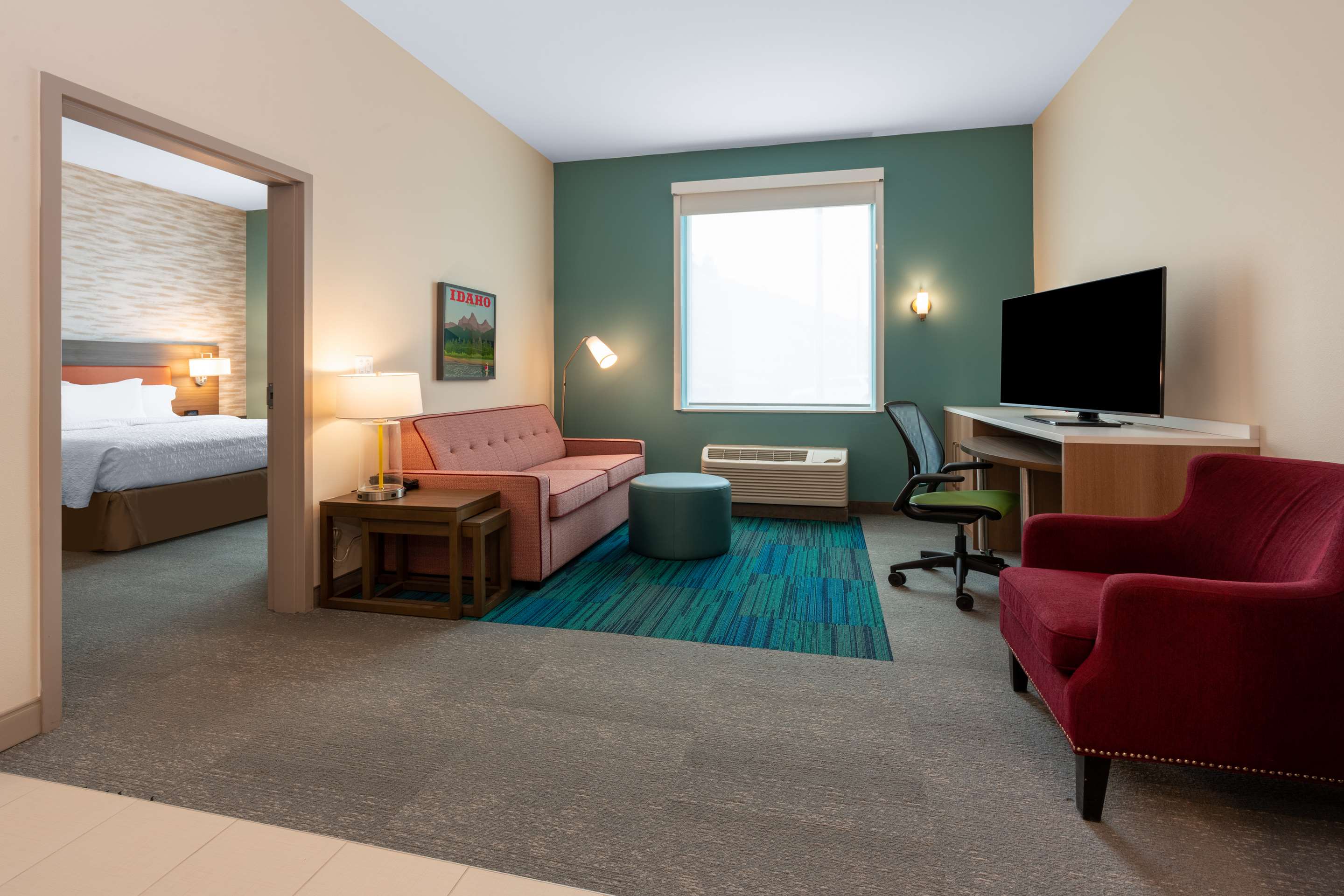 Guest room