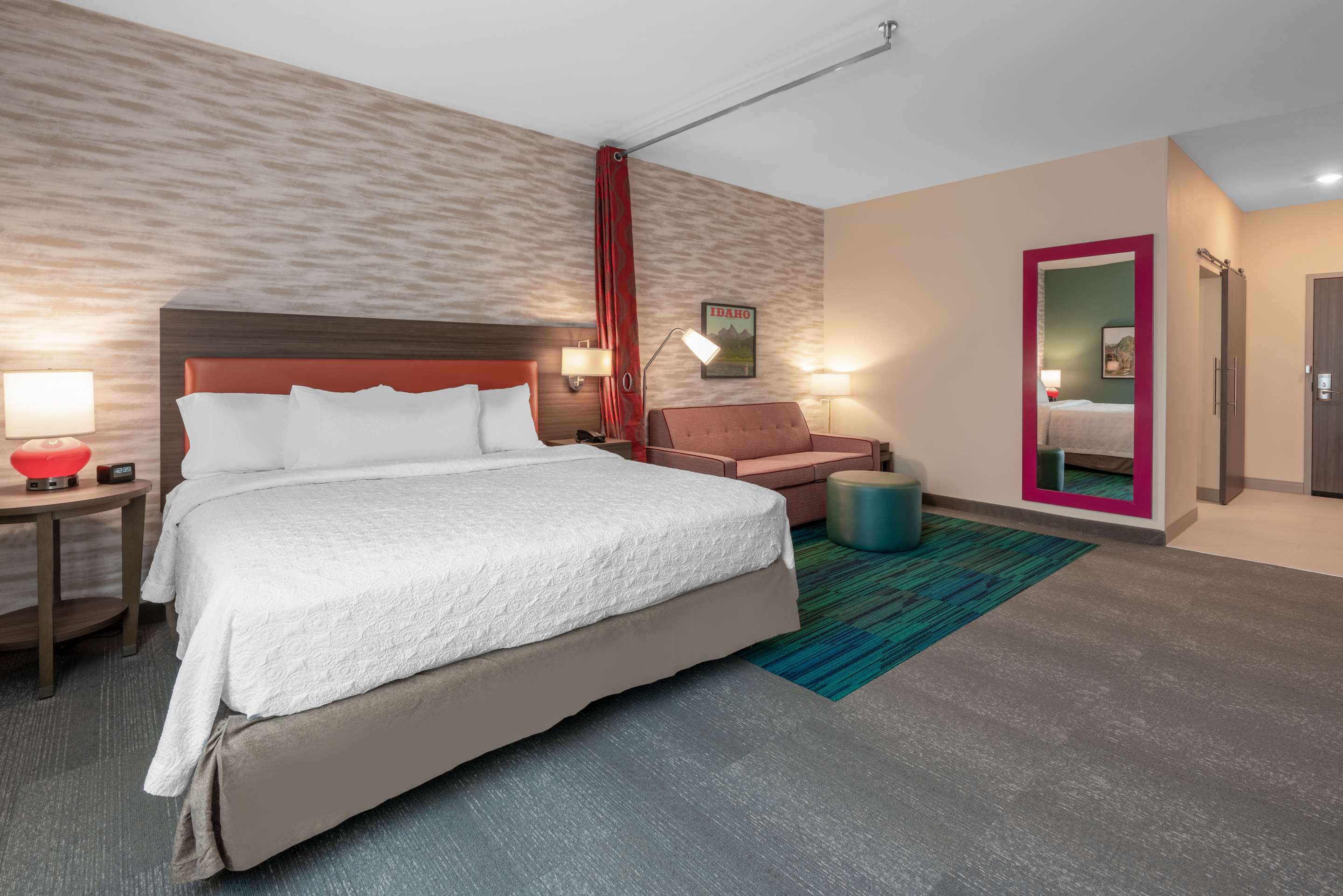 Guest room