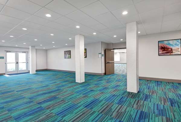  - Home2 Suites by Hilton Bentonville - I-49, Exit 86