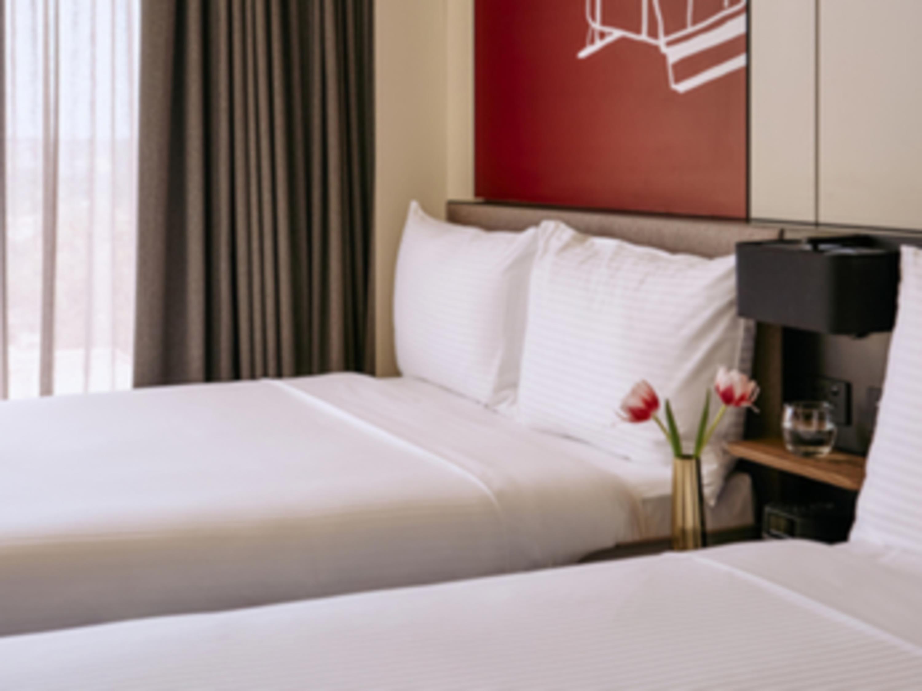 Mercure Melbourne Doncaster Room Type - Standard Room with 2 King Single Beds