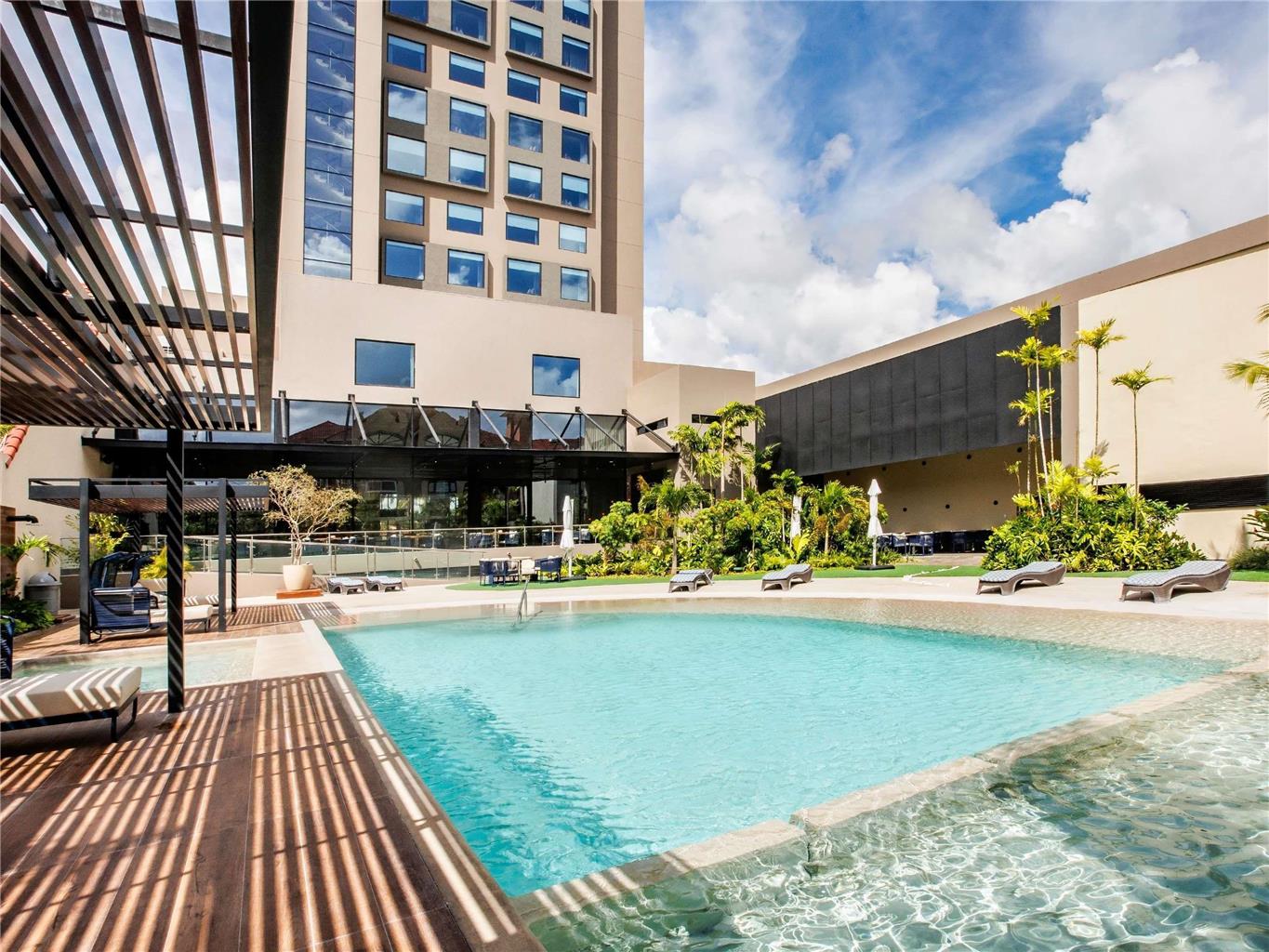 Novotel Santa Cruz De La Sierra Hotel