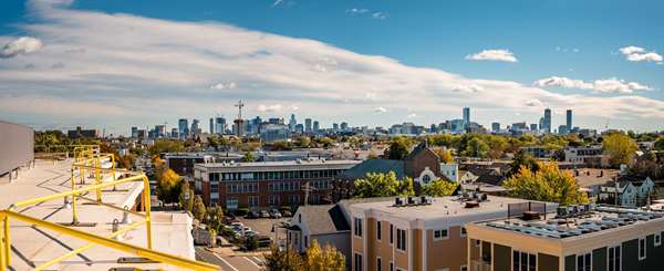 Suite - Cambria Hotel Somerville