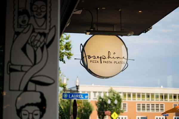 Restaurant - Cambria Hotel Somerville