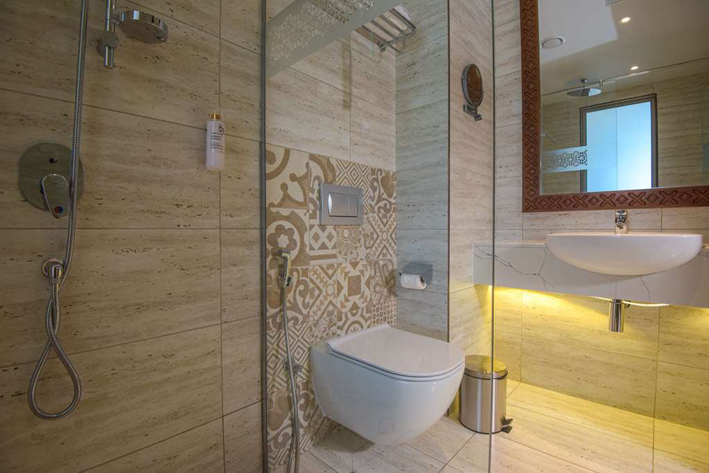 GOLDEN TULIP ZANZIBAR AIRPORT-guestroom-Guest Room,Bathroom,On-Site.jpg