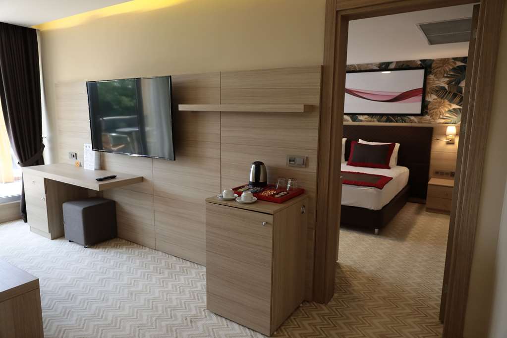 RAMADA BY WYNDHAM ISTANBUL SILE-guestroom-Guest Room,Suite,On-Site.jpg