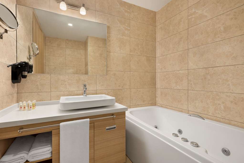 RAMADA BY WYNDHAM ISTANBUL SILE-guestroom-Guest Room,Bathroom,On-Site.jpg
