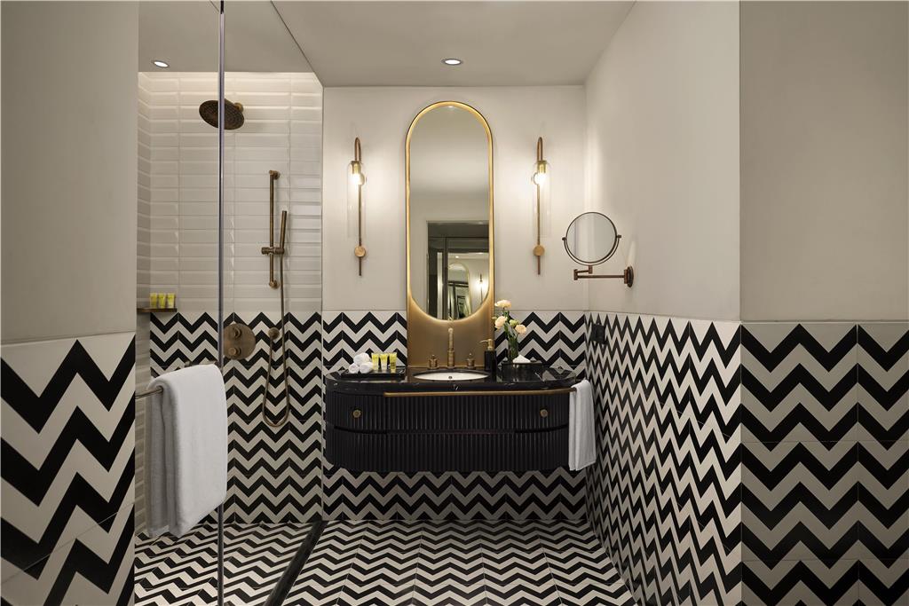 HYATT CENTRIC SECTOR 17 CHANDIGARH-guestroom-Guest Room,Bathroom,On-Site.jpg