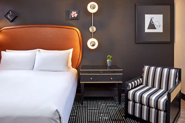  - Hyatt Centric Hotel Downtown Sacramento - I-5, Exit 519B