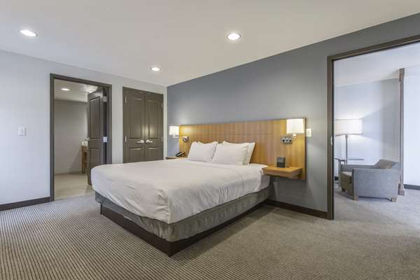  - Doubletree by Hilton Hotel Downtown Asheville - I-240, Exit 4C