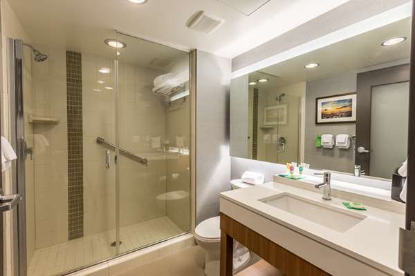  - Doubletree by Hilton Hotel Downtown Asheville - I-240, Exit 4C