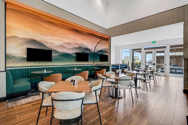 Restaurant - Doubletree by Hilton Hotel Downtown Asheville - I-240, Exit 4C