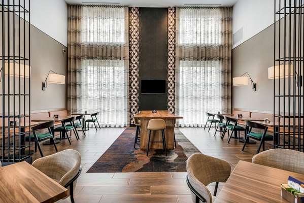 Restaurant - Doubletree by Hilton Hotel Downtown Asheville - I-240, Exit 4C