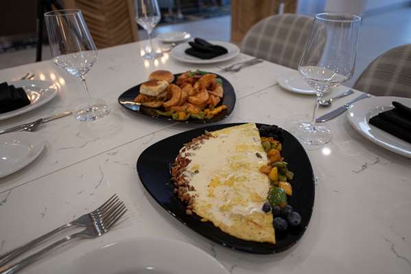 Restaurant - DoubleTree by Hilton Sulphur - I-10, Exit 20