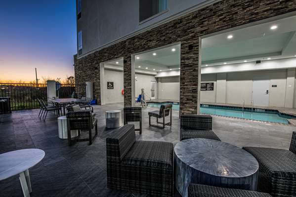 Pool - DoubleTree by Hilton Sulphur - I-10, Exit 20