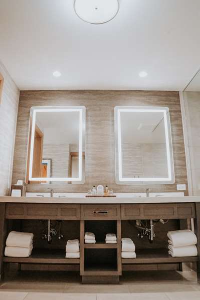  - Garden of the Gods Club & Resort Colorado Springs