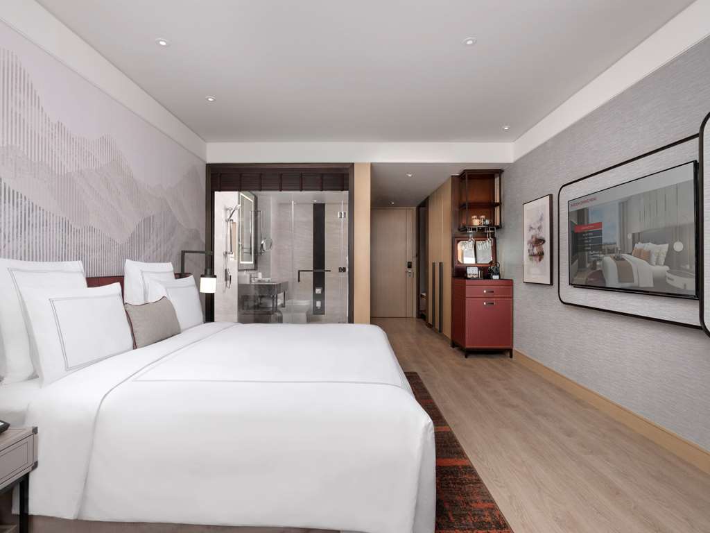 Swiss Room Type - PREMIUM ROOM WITH 1 KING SIZE BED