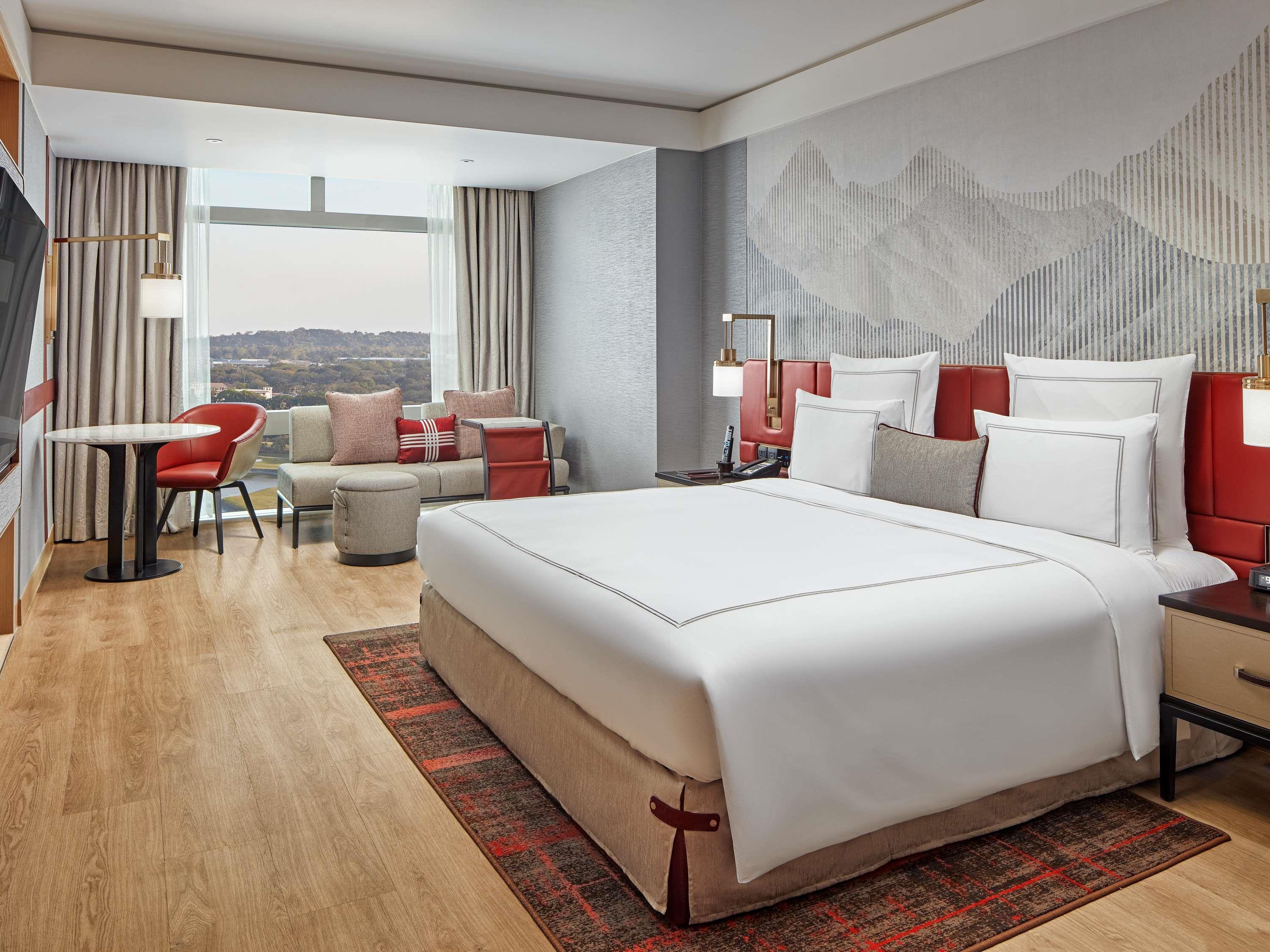 Swiss Room Type - Swiss Grand Suite with 1 King Bed