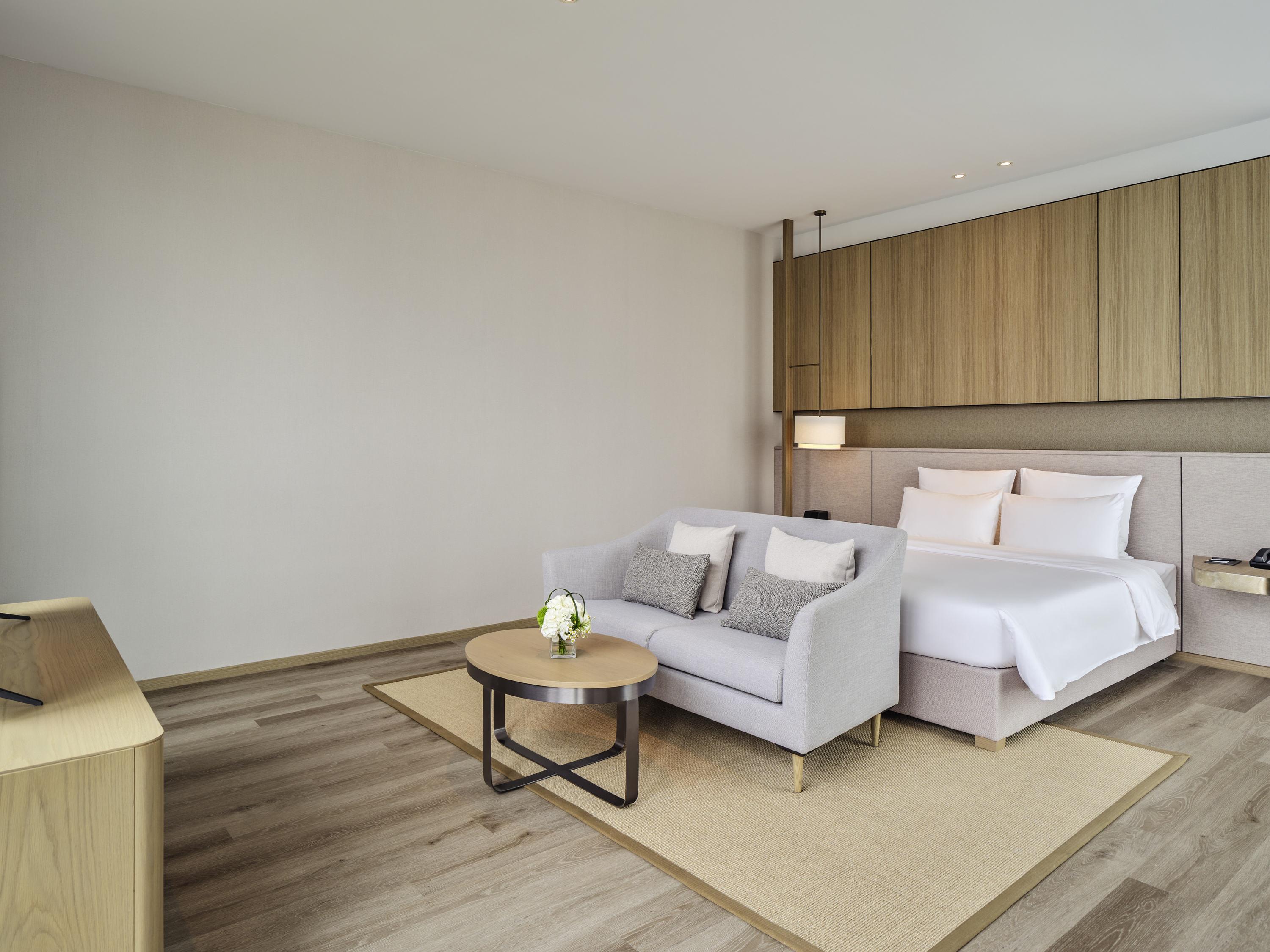 Novotel Shanghai Qingpu Excellence Room Type - Deluxe Room with 1 King Size Bed