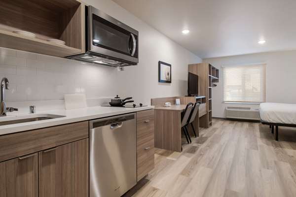  - WoodSpring Suites Vancouver - I-205, Exit 28