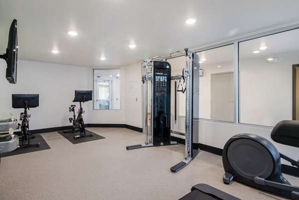 Fitness/ Exercise Room - WoodSpring Suites Vancouver - I-205, Exit 28
