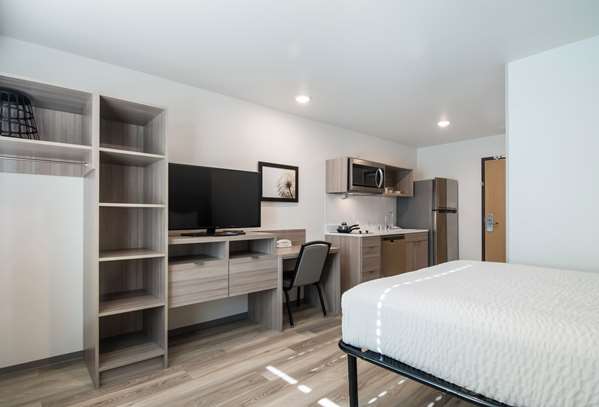  - WoodSpring Suites Vancouver - I-205, Exit 28