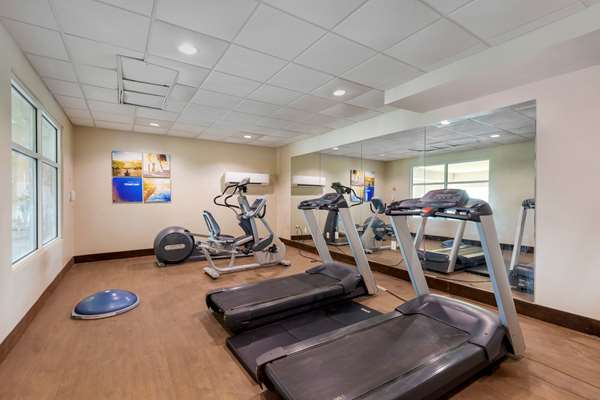 Fitness/ Exercise Room - Comfort Inn & Suites Denison