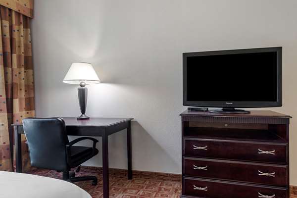 Suite - Comfort Inn & Suites Denison