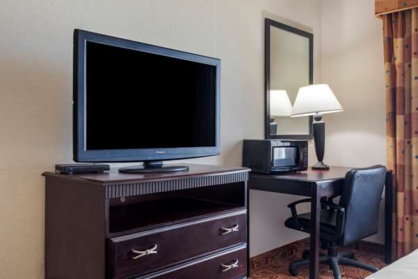 Suite - Comfort Inn & Suites Denison