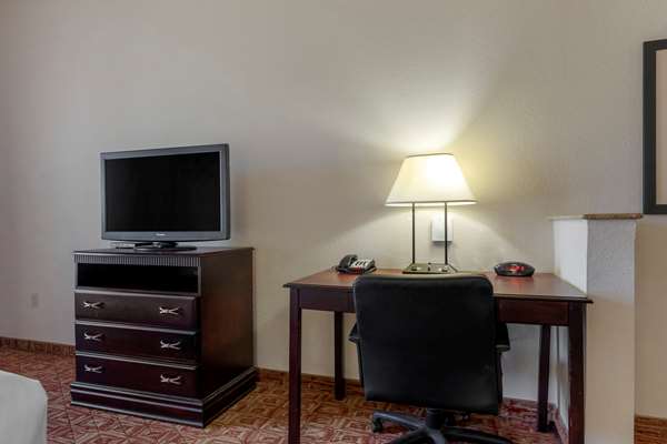  - Comfort Inn & Suites Denison