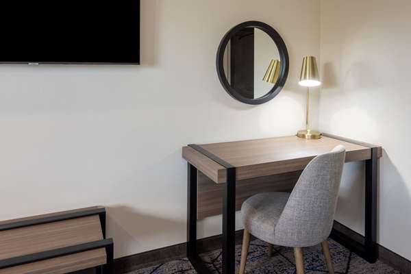  - Ramada Hotel Yosemite Area Modesto