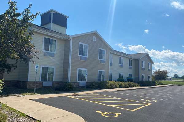 Exterior view - AmericInn Oshkosh - I-41, Exit 113