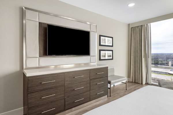 Suite - Cambria Hotel Uptown Austin