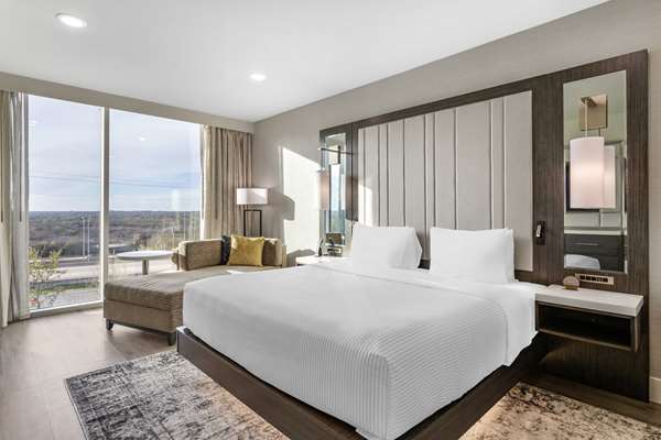 Suite - Cambria Hotel Uptown Austin