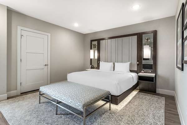 Suite - Cambria Hotel Uptown Austin