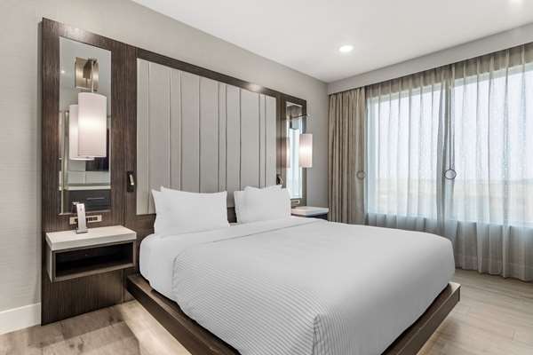 Suite - Cambria Hotel Uptown Austin