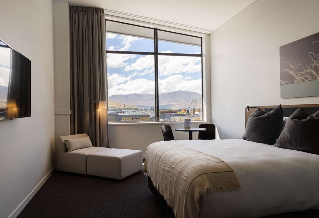 SUDIMA QUEENSTOWN FIVE MILE-guestroom-Guest Room,On-Site.jpg