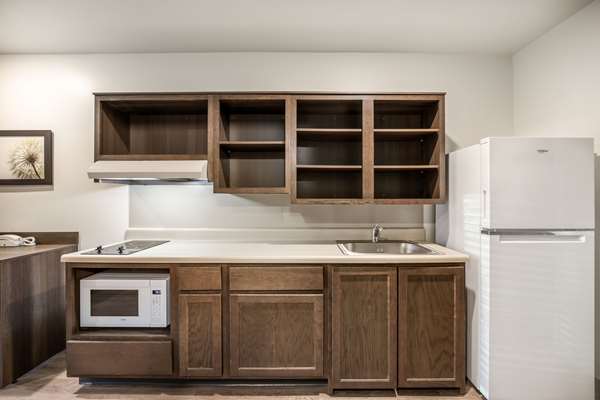  - WoodSpring Suites North Gurnee - I-94, Exit 8