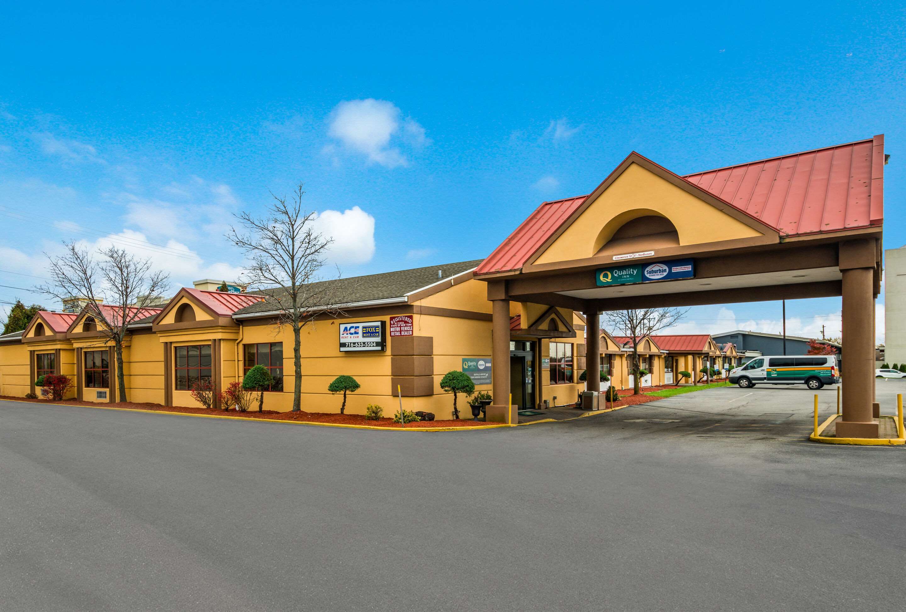 Hotel exterior | Suburban Studios Buffalo Airport