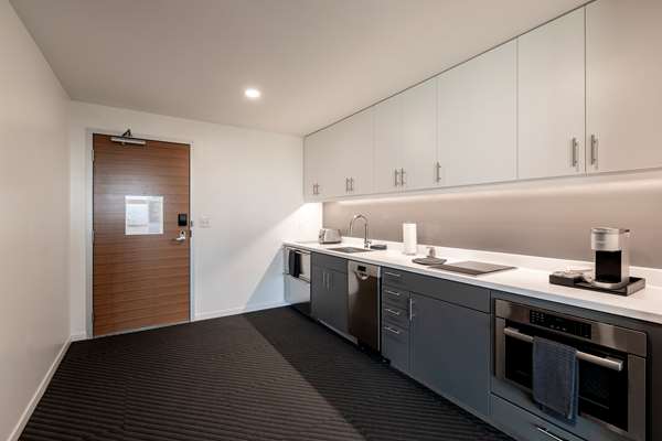  - Hotel Chauncey Iowa City