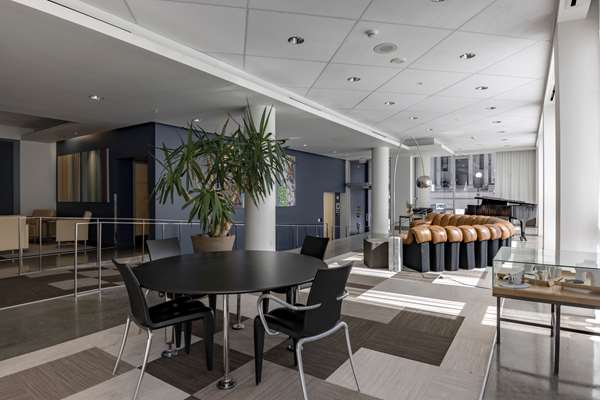  - hotelVetro Downtown Iowa City