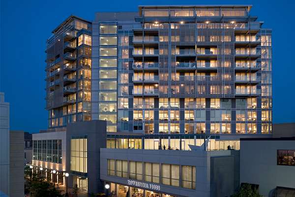On-Site,Outdoor/Exterior,Exterior View of Building