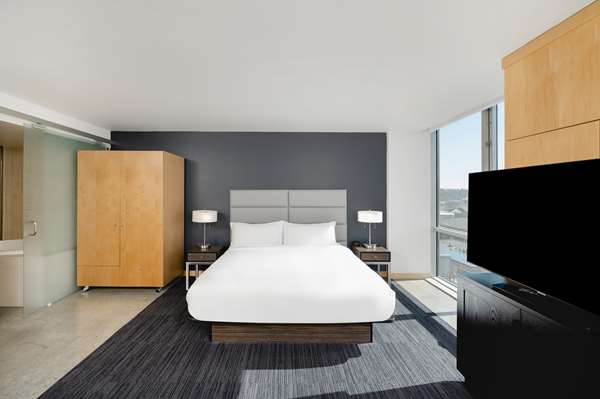  - hotelVetro Downtown Iowa City