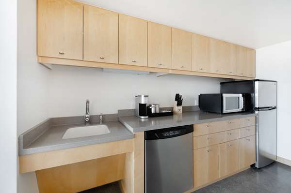  - hotelVetro Downtown Iowa City